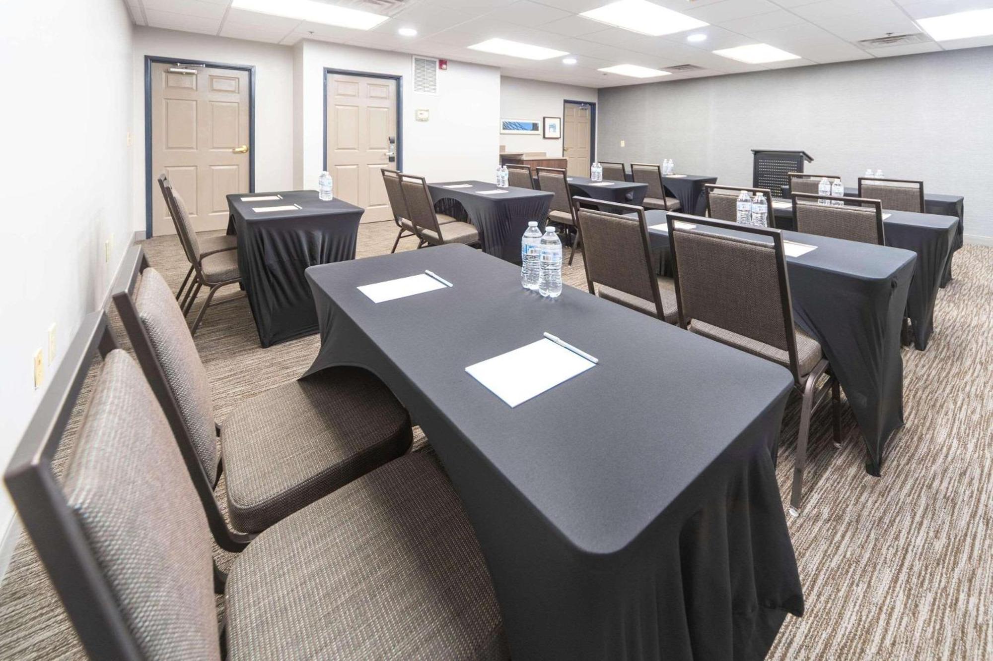 Country Inn & Suites By Radisson, Stone Mountain, Ga Екстериор снимка